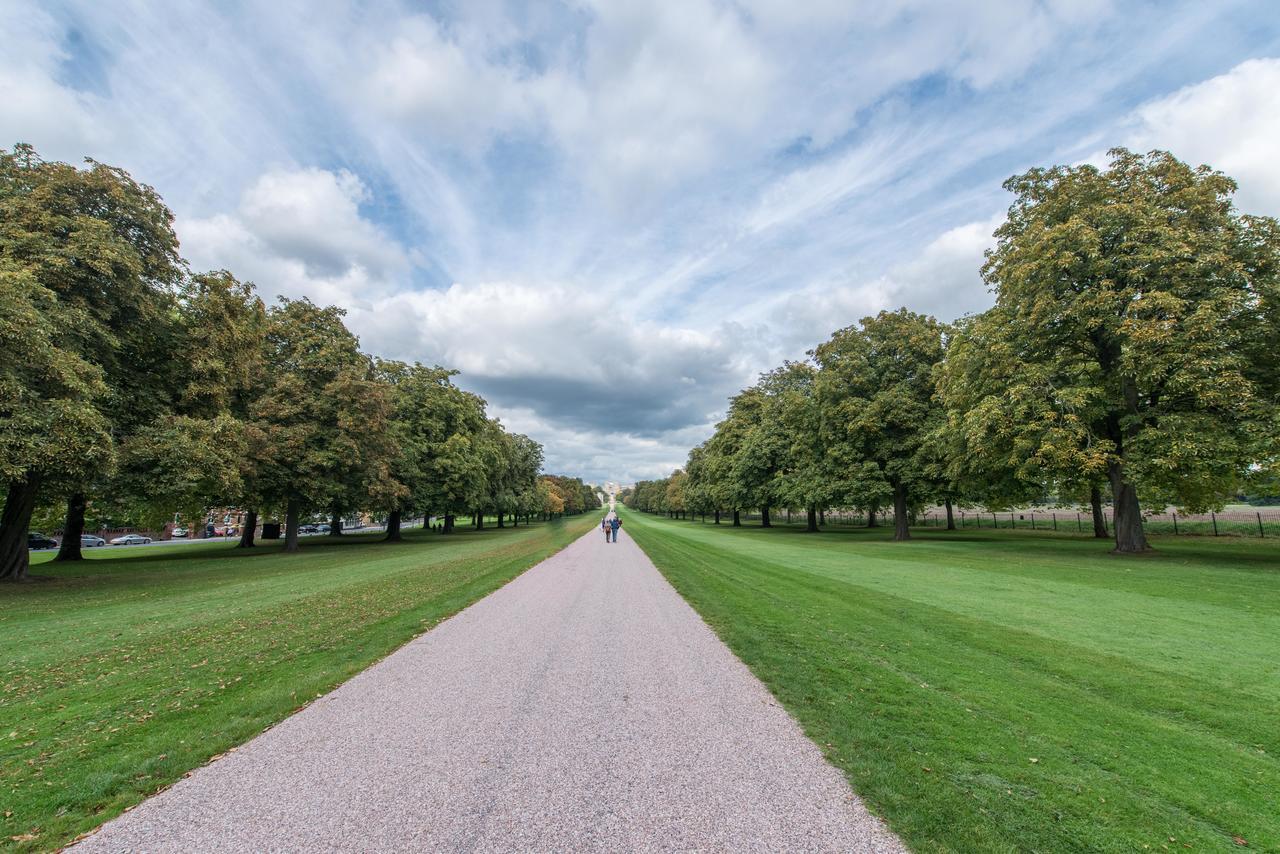 Central Windsor Apartment Facing The Castle Екстер'єр фото