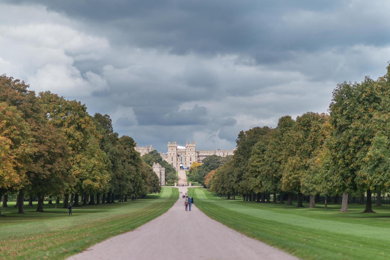 Central Windsor Apartment Facing The Castle Екстер'єр фото